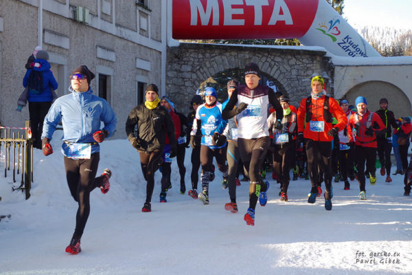 Start-Zimowego-Półmaratonu-Gór-Stołowych-w-Karłowie