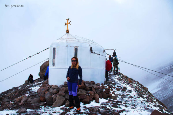 Wyprawa-na-Kazbek-aklimatyzacja-Biała-Kapliczka