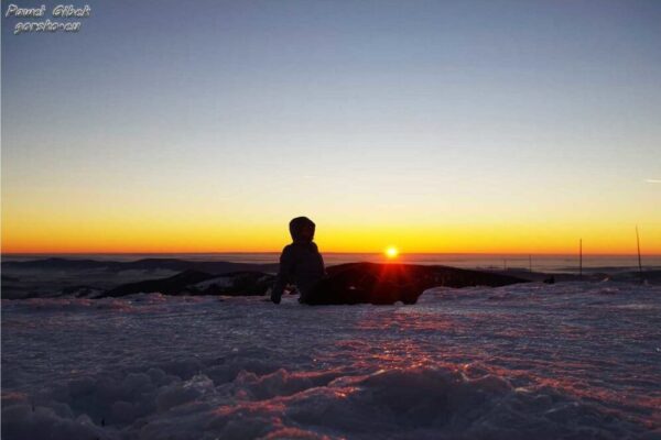 Read more about the article Śnieżnik zimą, piękny zachód słońca i kolejny szczyt w koronie