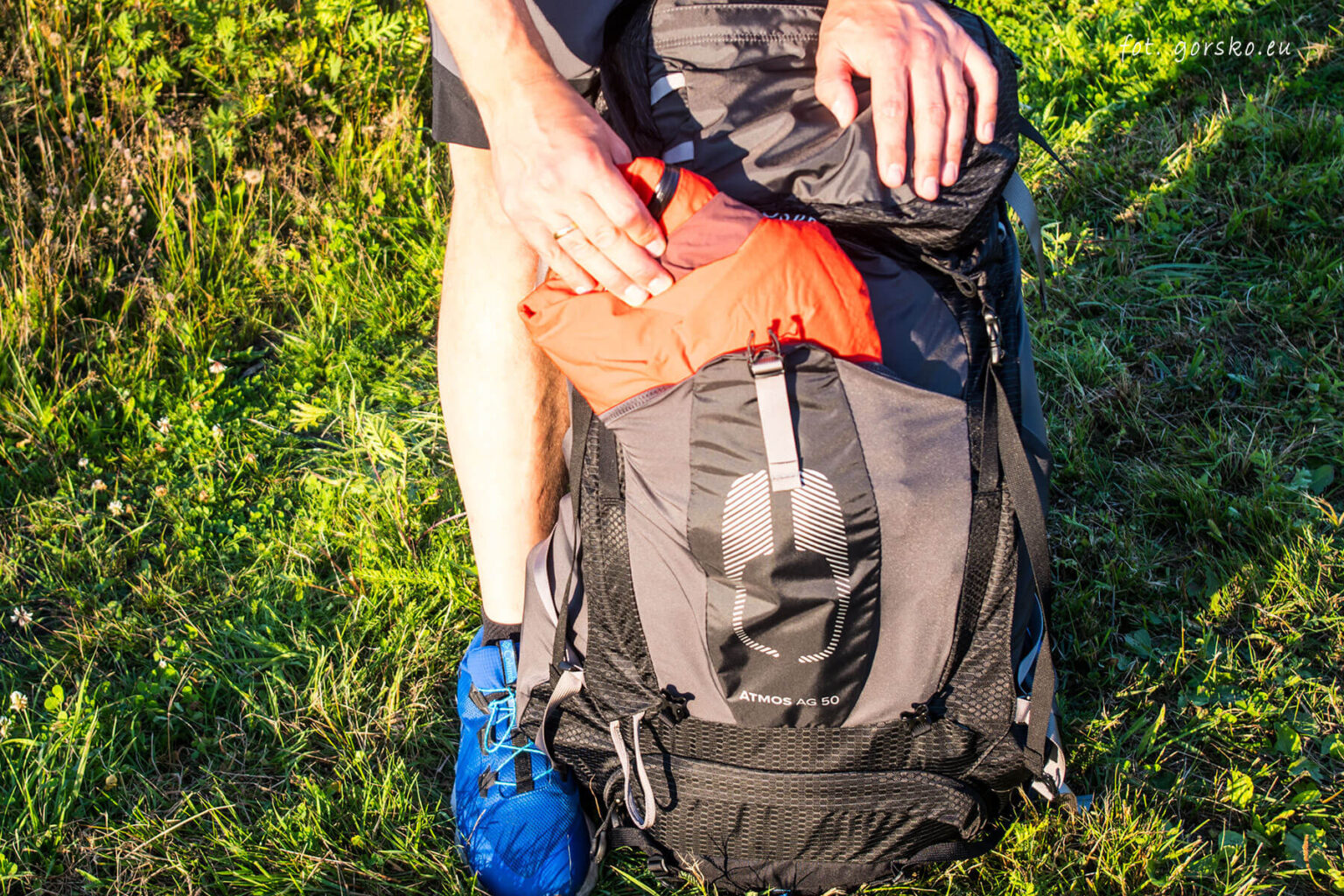 Plecak-Osprey-Atmos-50-kieszeń-frontowa