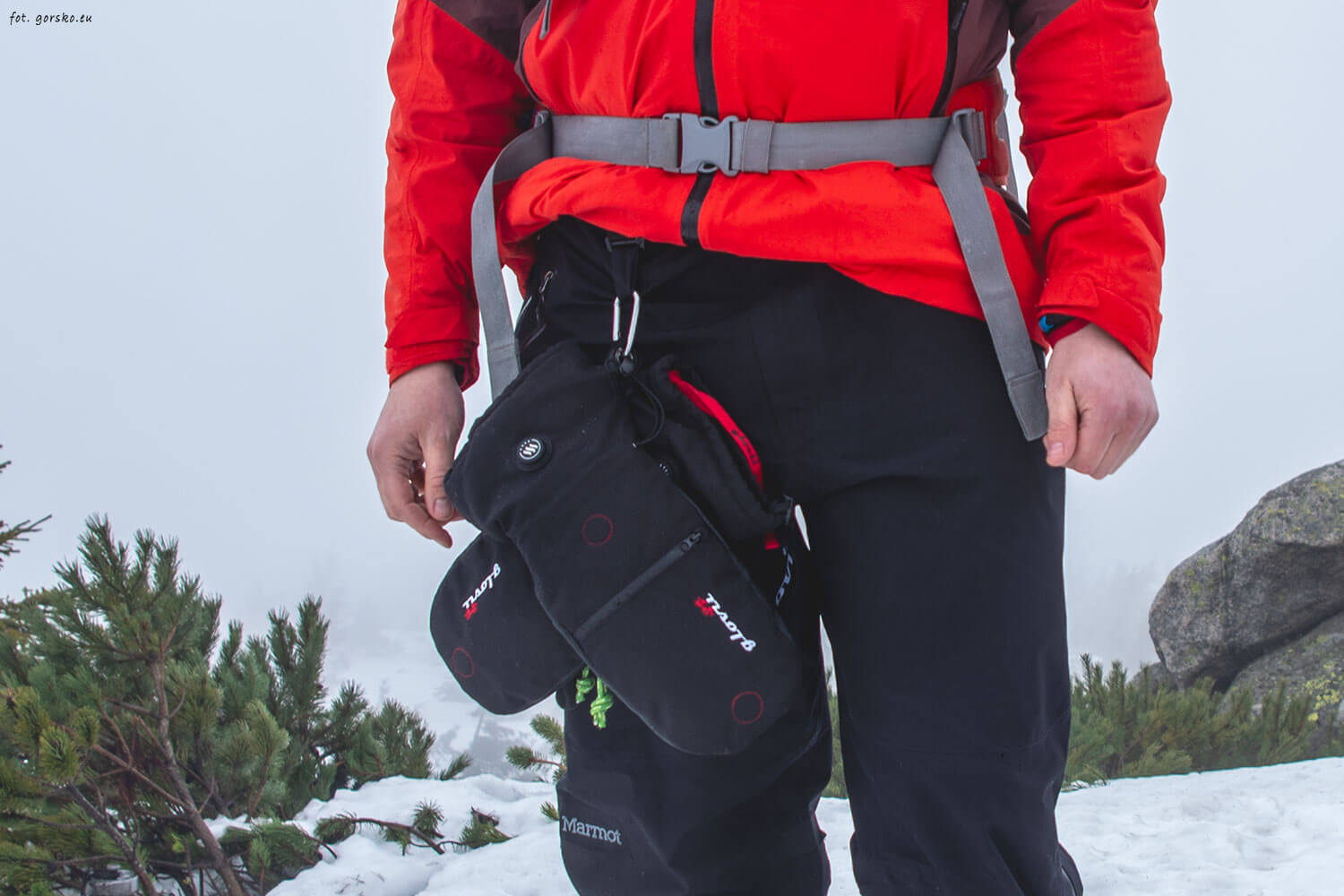 Rękawice-podgrzewane-Glovii-GS21-karabinczyk