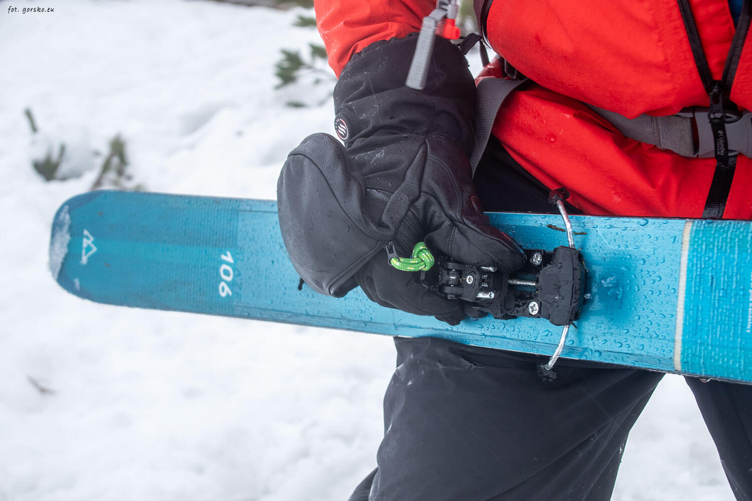 Rękawice-podgrzewane-Glovii-GS21-w-uzyciu-3