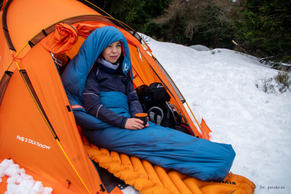 Read more about the article Śpiwór puchowy Freetime Micropak 800D – test i opinia