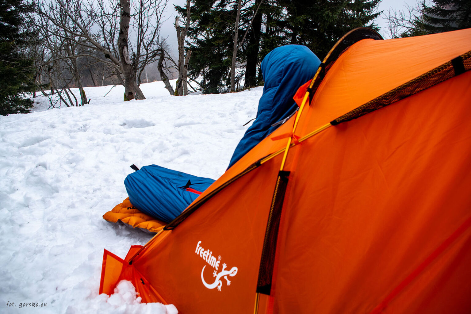 Śpiwór-puchowy-Freetime-Micropak-800D-inny-widok